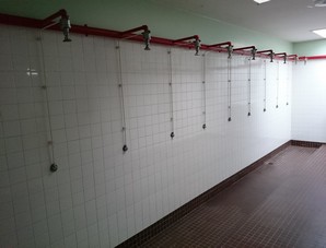 piscine-douches-collecctives